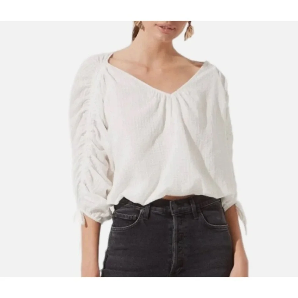 ASTR The Label‎ Ruched Blouse Puff Long Sleeve Textured White Top XL